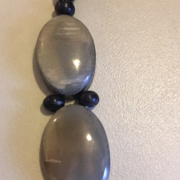 Green stone necklace - Picture 4 of 4